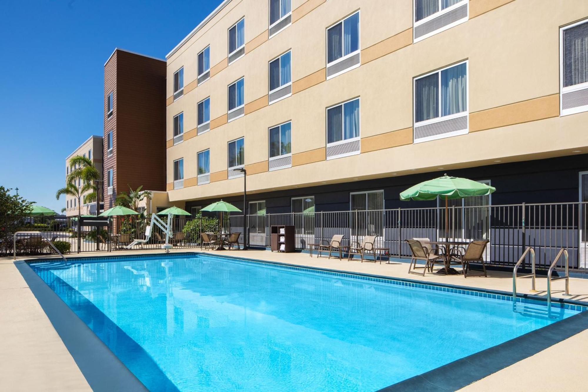 Fairfield Inn & Suites By Marriott Orlando Kissimmee/Селебрейшн Экстерьер фото